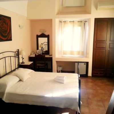 Costa Marina Villas, Fira, hotels