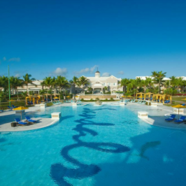 Top 10 Hotels and Accommodations in Bahamas